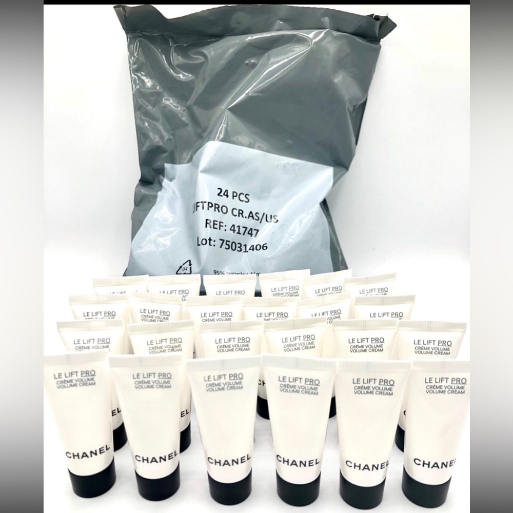 24 of CHANEL LE LIFT PRO Volume CRÈME 0.17oz / 5ml EACH - NEW Sealed pack